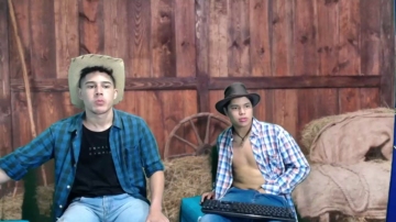 Boys_Bi  06-12-2021 video spray milk